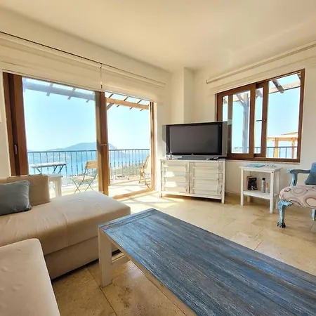 Private Apart With Pool & Seaview @kalkan شقة